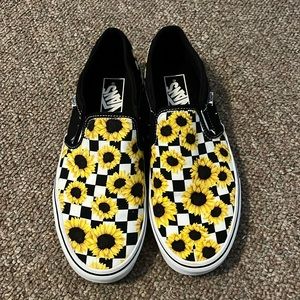 Like new sunflower Vans